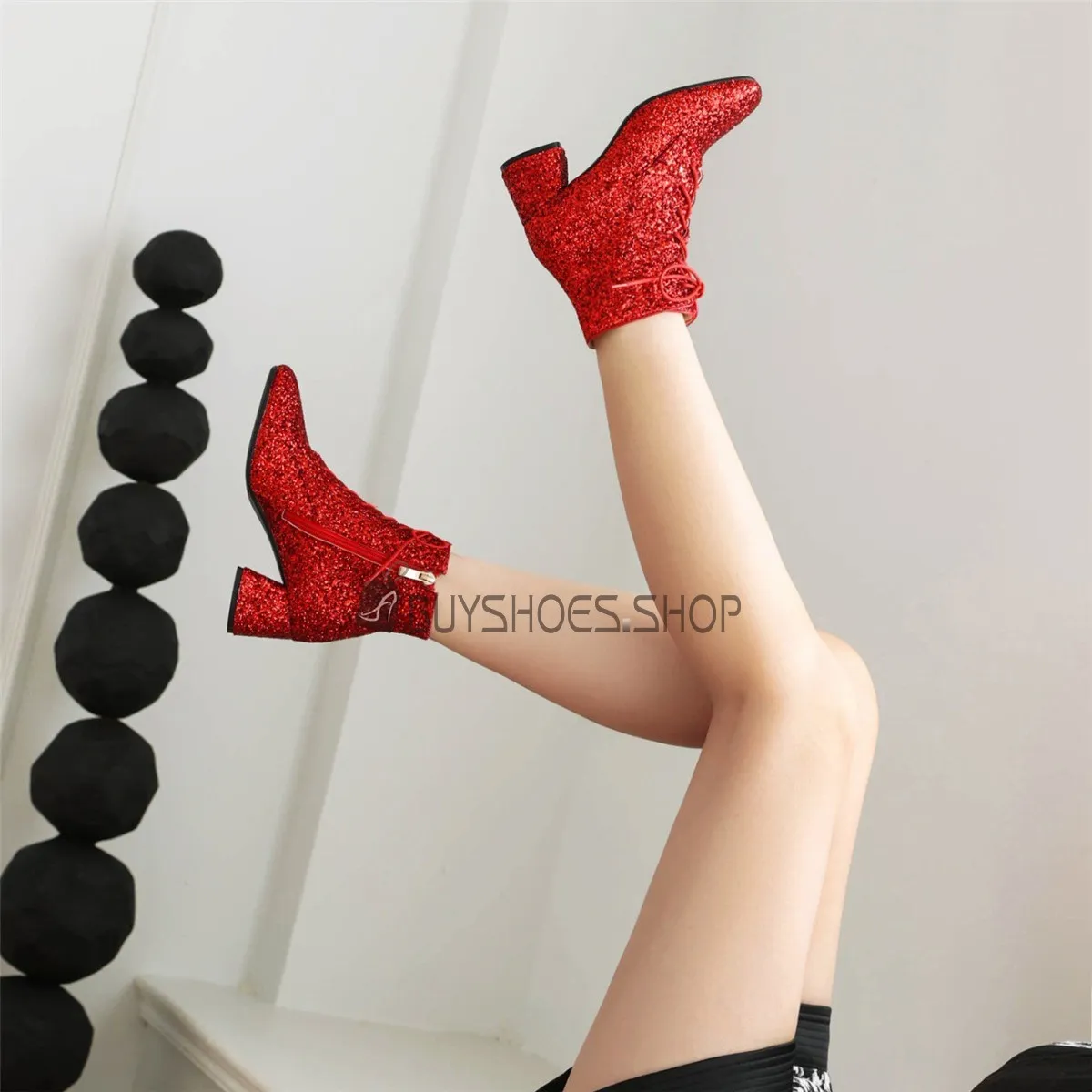 Brillante Confort À Talon Lacets Bout Rond Habillé Talon Carré Boots Femme Talon Epais Fourrees Bottines Bout Fermé