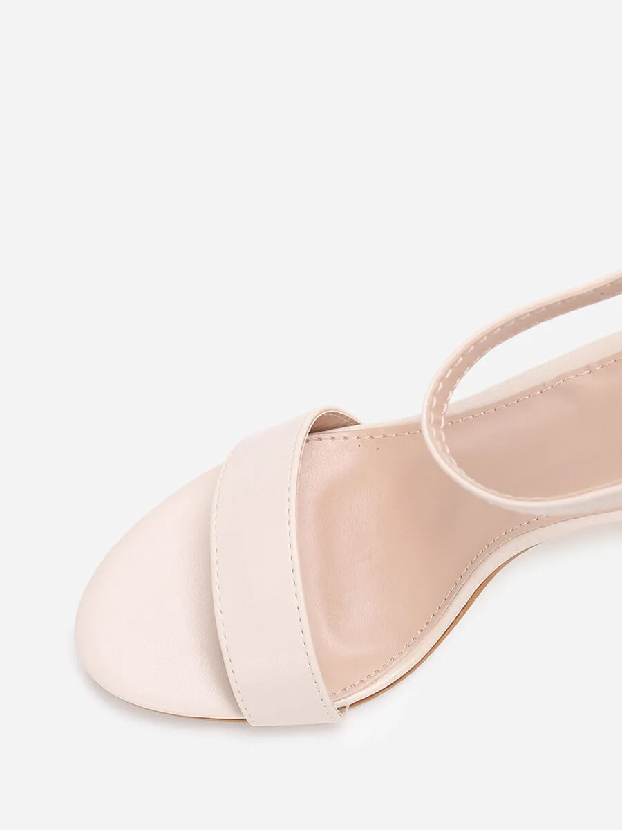 Sandales à talon carré et arrondi- Beige