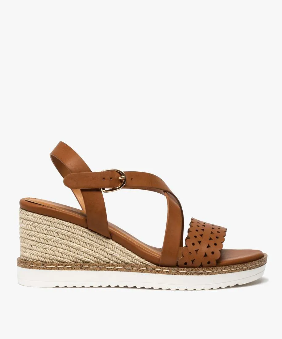 sandales femme a talon compense et bride ajouree marron standard sandales a talon