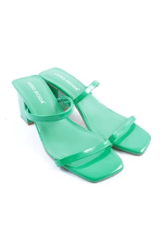 Vero Moda Mule à talon vert élégant